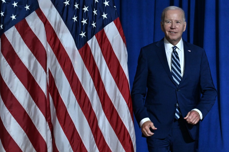 Un an après, le plan climat de Joe Biden continue de susciter des remous à l'étranger