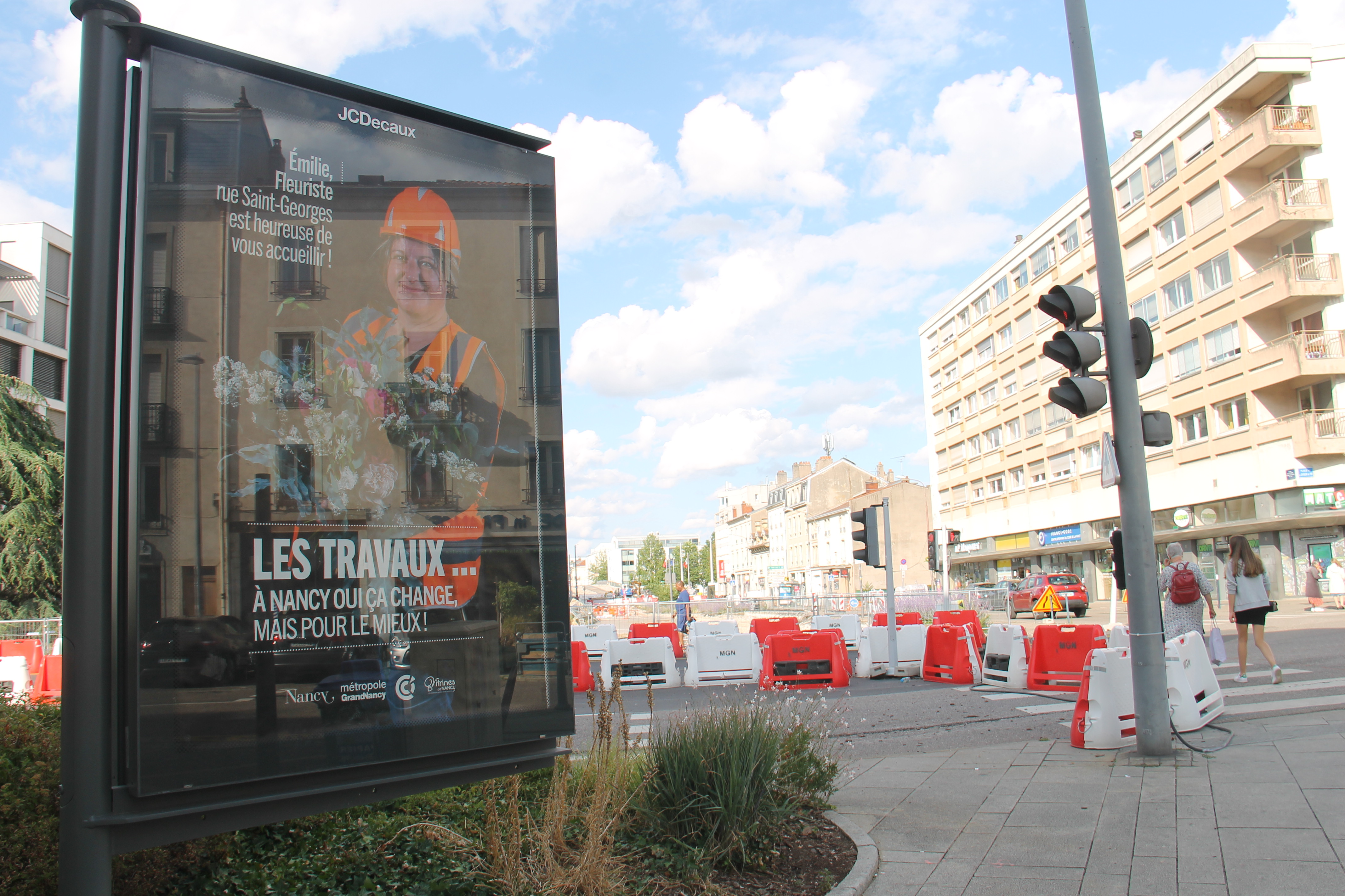 La pub, les commerçants et les travaux 