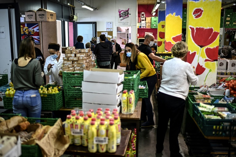 Restos du Coeur: la famille de Bernard Arnault annonce verser une aide de 10 millions d'euros