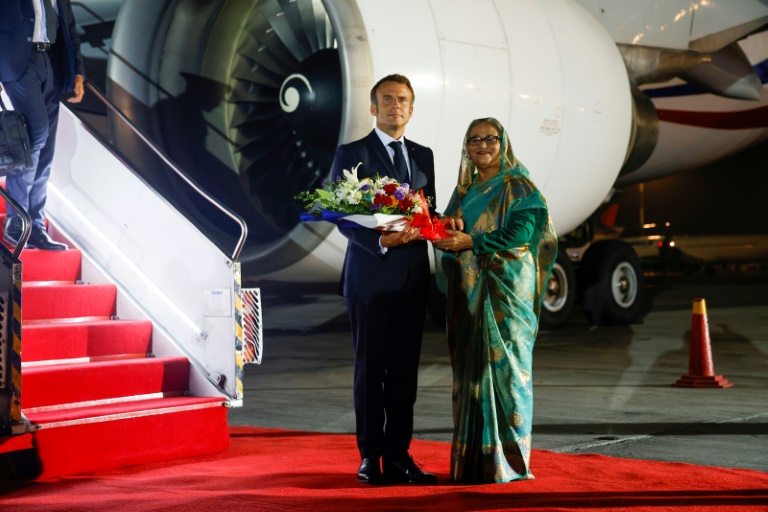 Macron au Bangladesh pour 