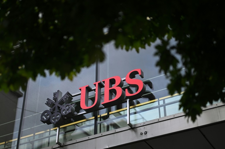 Des citoyens veulent un vote populaire pour partiellement nationaliser UBS