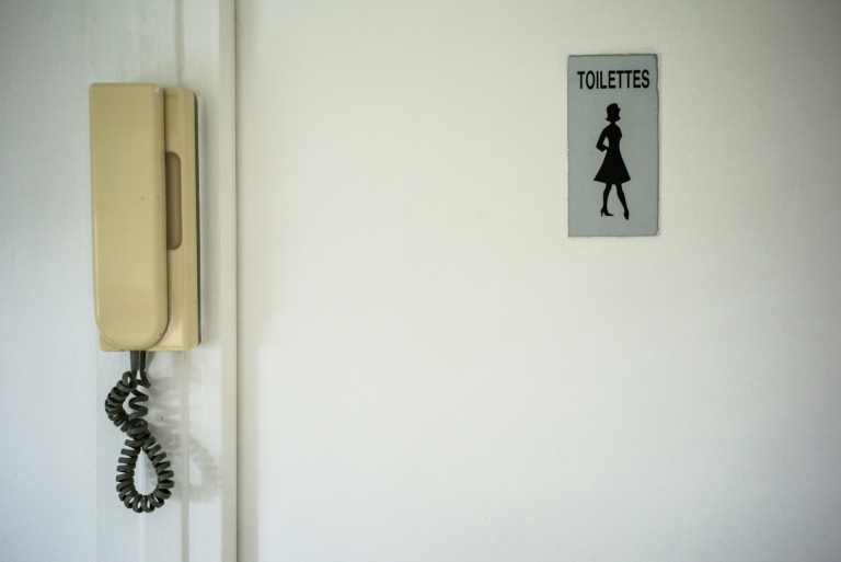 Lutte contre les violences faites aux femmes: entre 2,6 et 5,4 Mds d'euros nécessaires, selon une fondation féministe