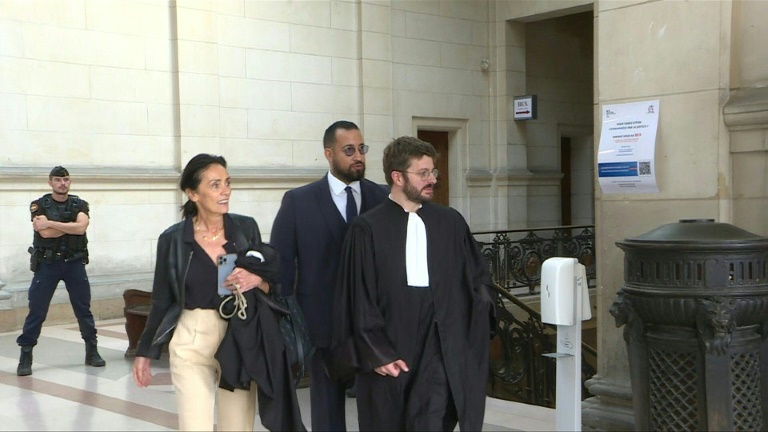 Peine confirmée en appel pour Alexandre Benalla, 3 ans de prison dont 1 an ferme