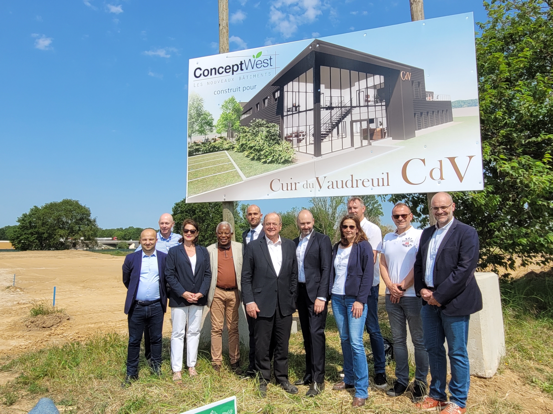 La maroquinerie Cuir du Vaudreuil déménage à Heudebouville