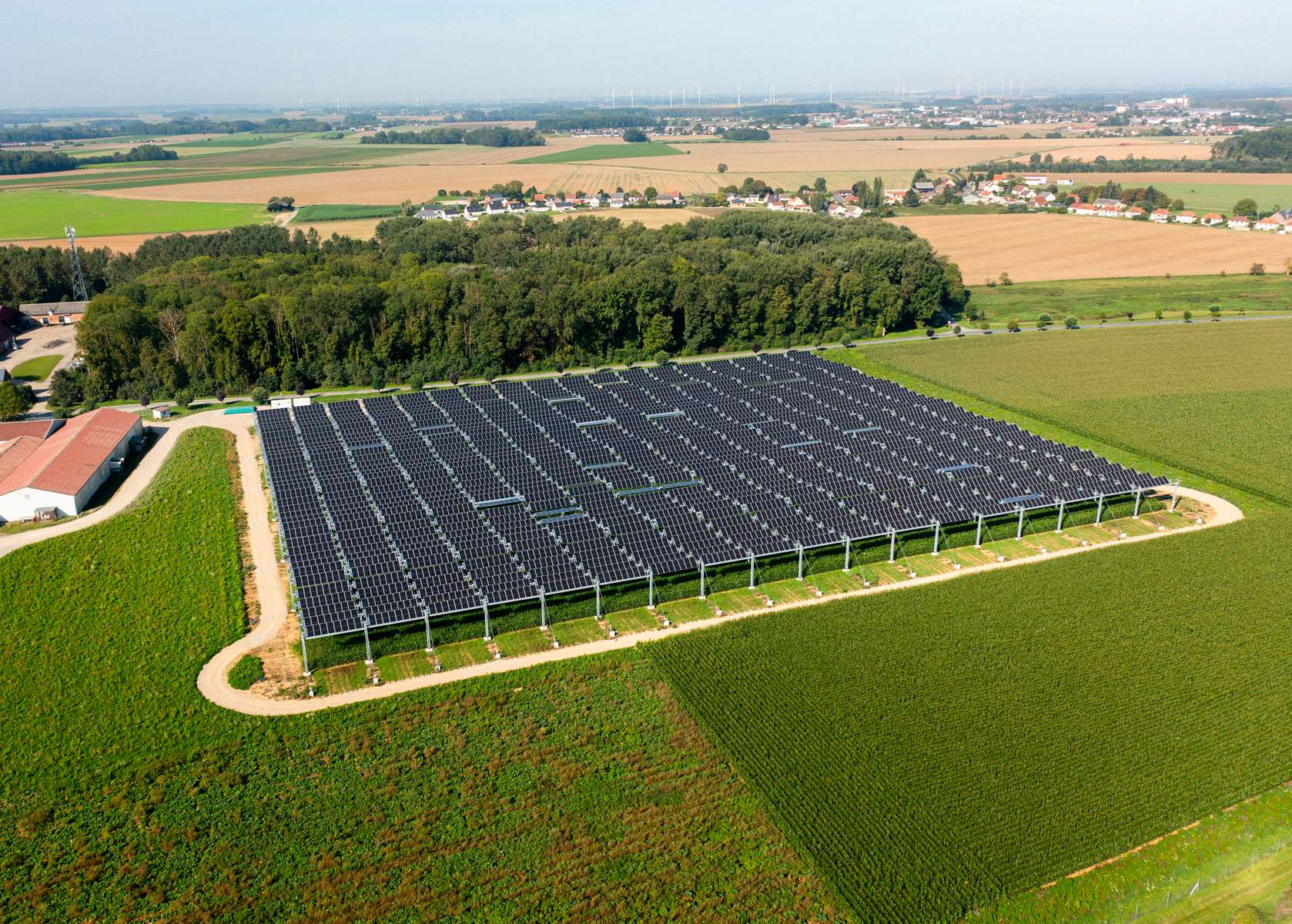 Inauguration du premier site agrivoltaïque au monde à Brouchy dans la Somme