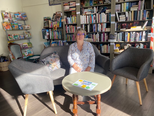 Aumale : Thé bouquins, un lieu, quatre possibilités 