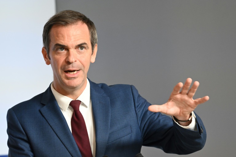 Hayange: Véran annonce 20.000 euros pour le Secours populaire, ciblé par la mairie RN