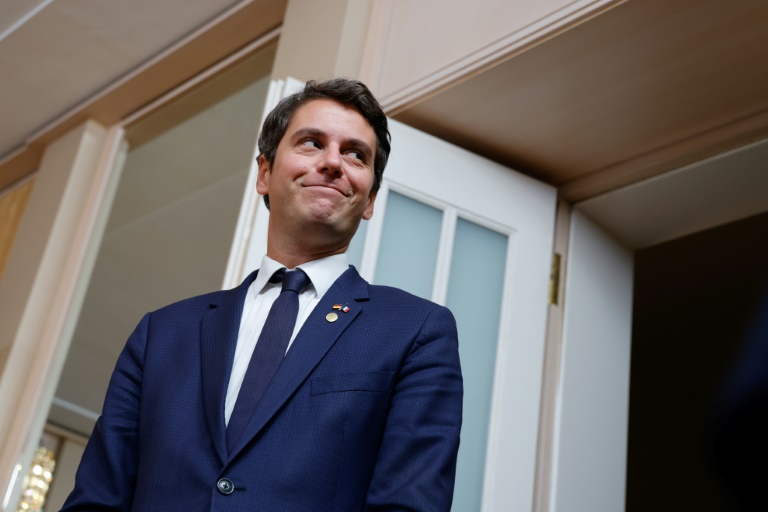 Suicide de Nicolas: Attal souhaite une 