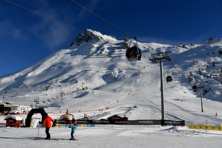 Premières glisses dans les Alpes, avec la préouverture de stations en altitude