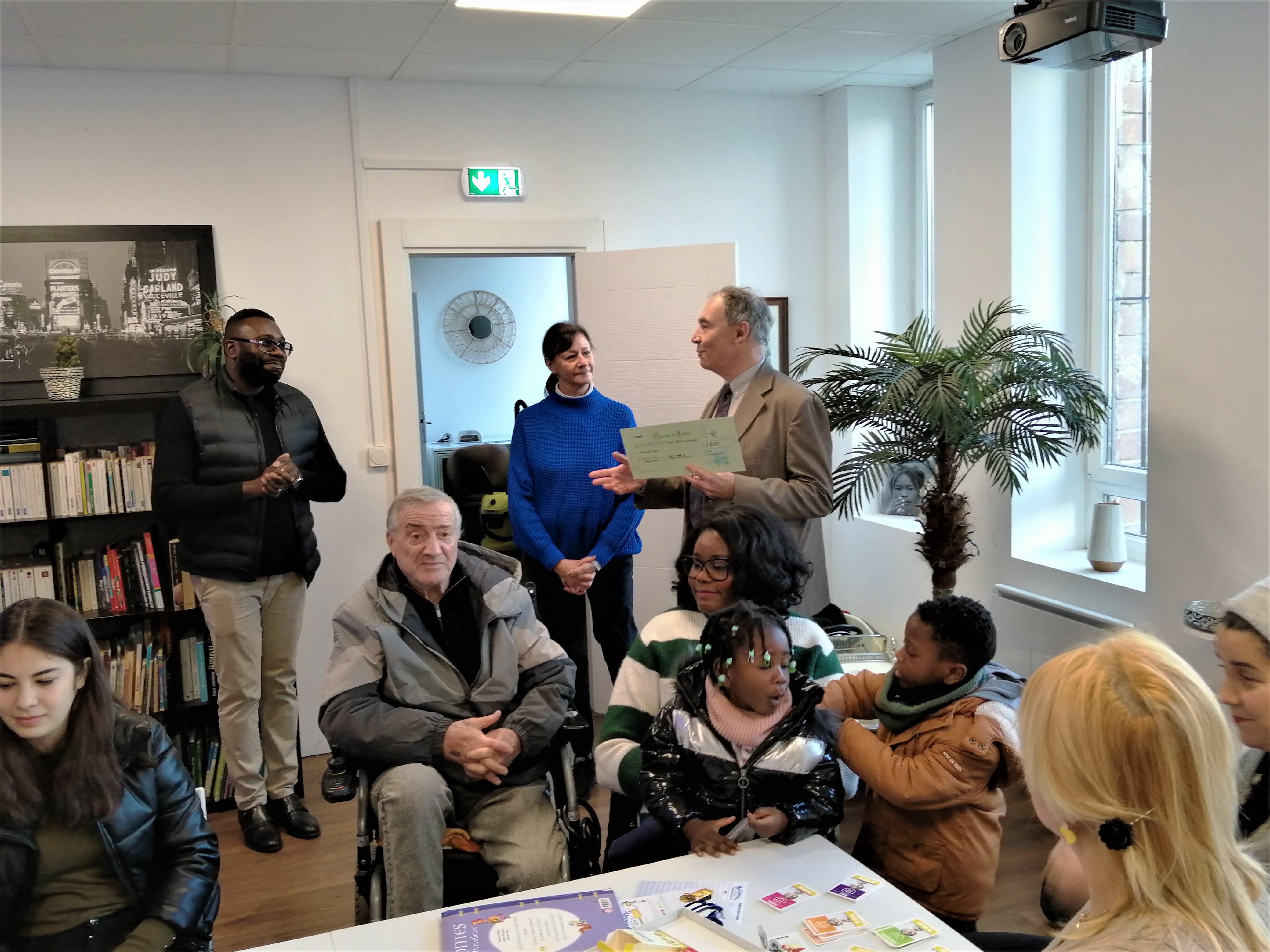 À Woippy, le geste solidaire de la Banque de France pour Action vers l'espoir