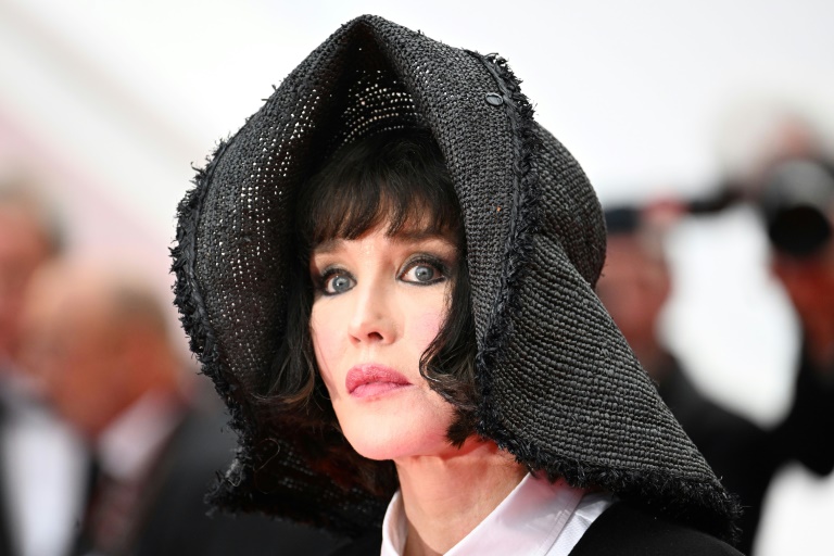 Fraude fiscale: Isabelle Adjani condamnée à 2 ans de prison avec sursis et 250.000 euros d'amende