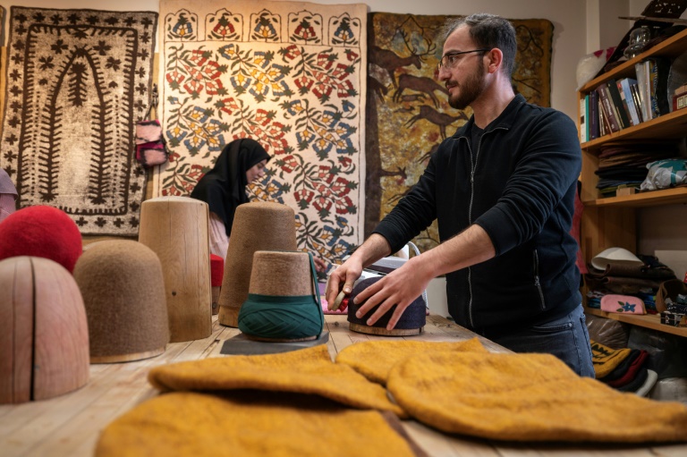 Toqués du sikke: la coiffe des derviches, une consécration