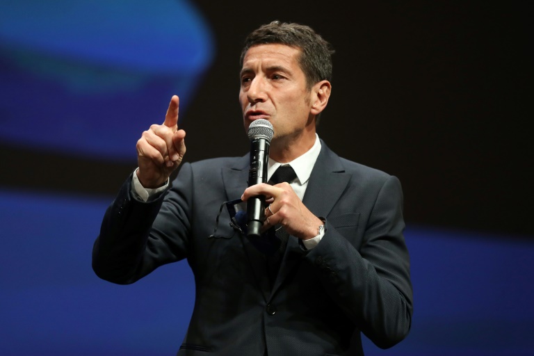 Présidentielle: à Cannes, David Lisnard (LR) prêt à gravir les marches