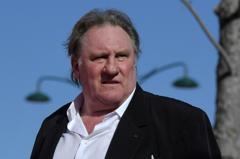Depardieu: des artistes dénoncent un 