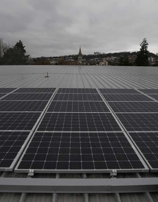 Rouen : lancement du projet d’installation de panneaux photovoltaïque sur les équipements municipaux