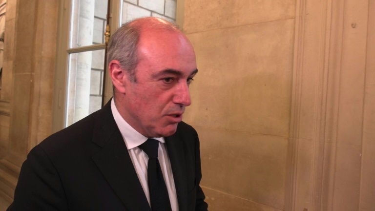 Rachida Dati, tout juste nommée ministre, confirme sa candidature à Paris