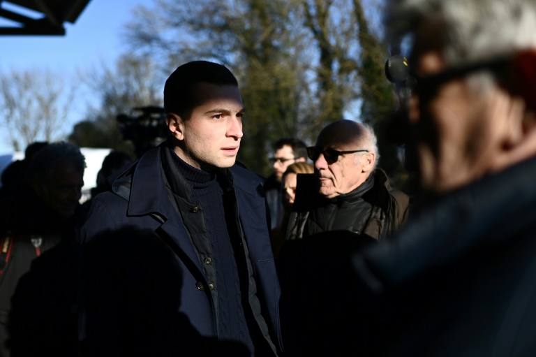 Le gouvernement et le RN se disputent la défense des agriculteurs