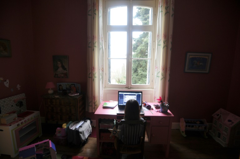 La famille, l'école et internet, 