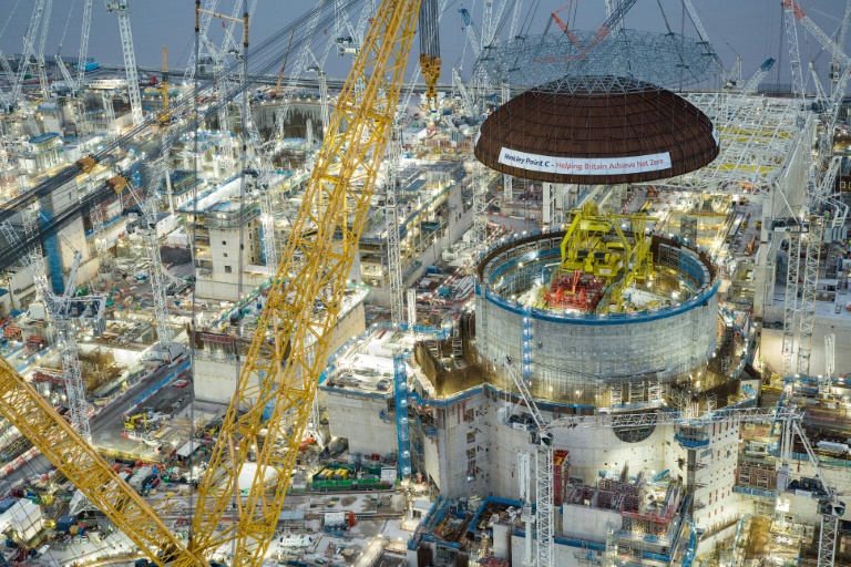 Nucléaire: nouveaux dérapages de coûts et de calendrier pour l'EPR en Angleterre