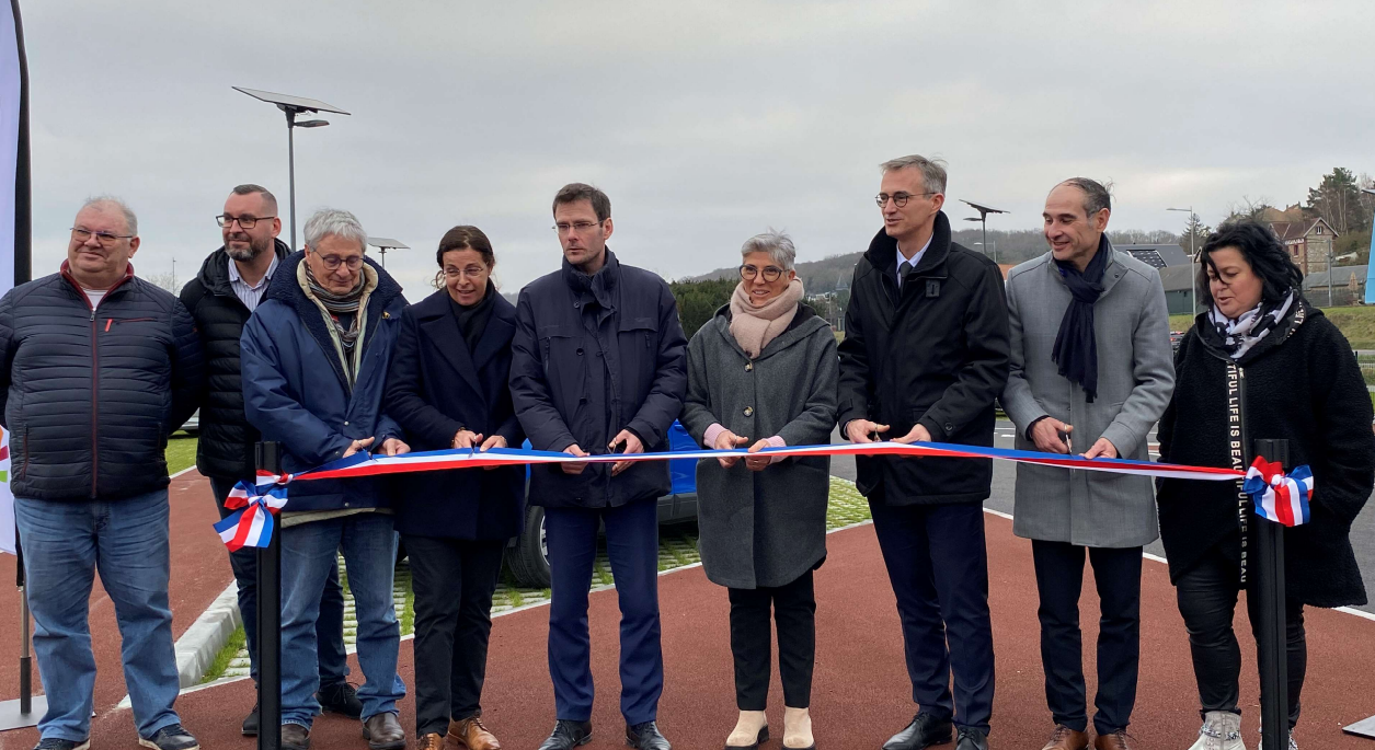 Une nouvelle aire de covoiturage inaugurée à Tourville-la-Rivière