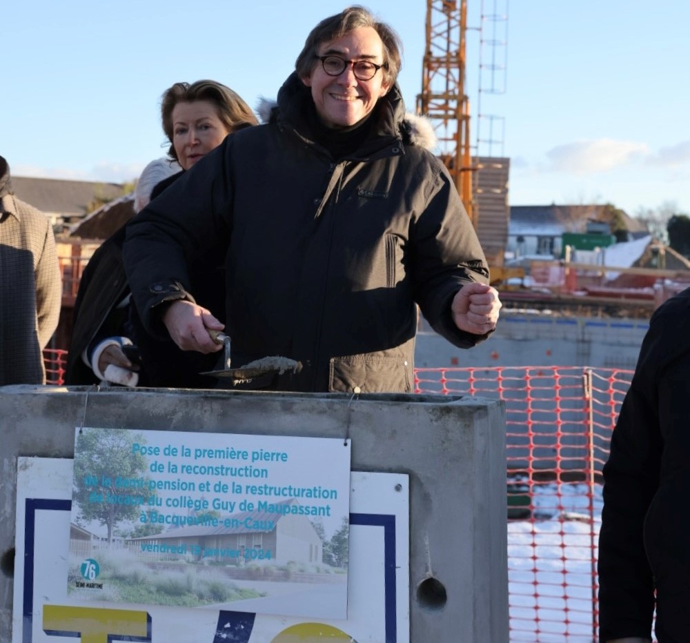 Bacqueville-en-Caux : Première pierre posée pour la nouvelle demi-pension du collège Guy-de-Maupassant 