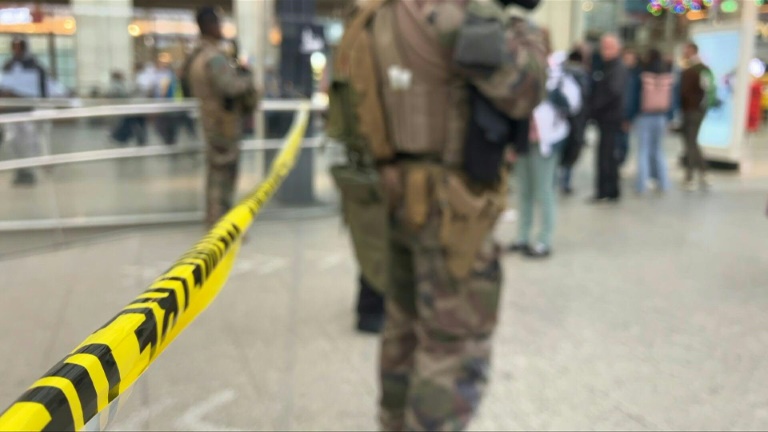 Paris : plusieurs personnes blessées à l'arme blanche gare de Lyon, un homme interpellé