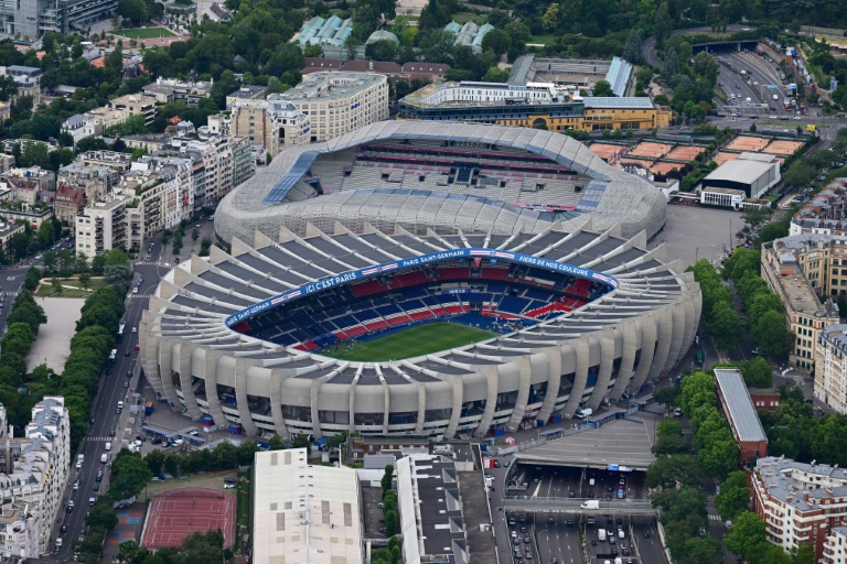 Le Parc des Princes n'est pas à vendre, réaffirme le Conseil de Paris