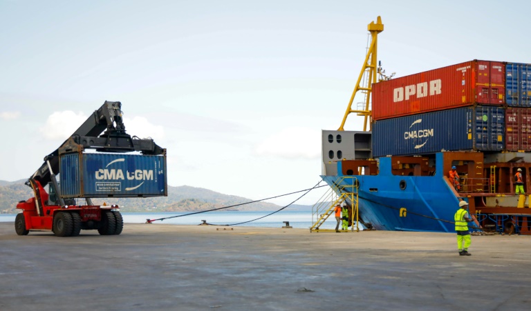 Le déficit commercial revient juste sous les 100 milliards, sauvé par la facture énergétique