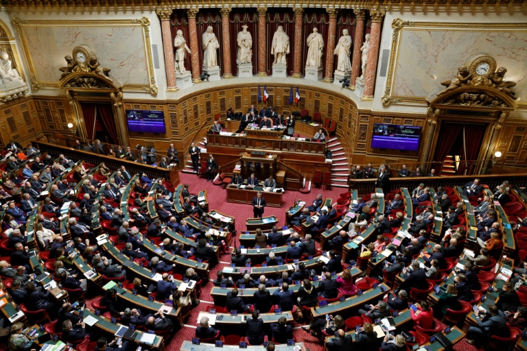 Le Sénat se penche sur 