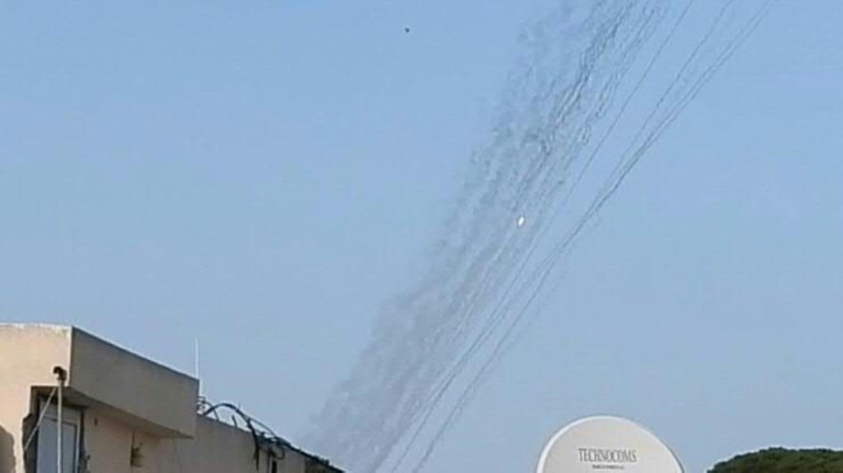 Le Hezbollah vise une base militaire israélienne en riposte à des raids sur l'est du Liban