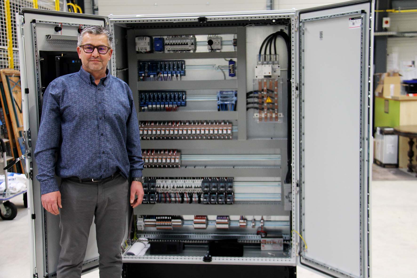 CSOEC Électricité en mode holding