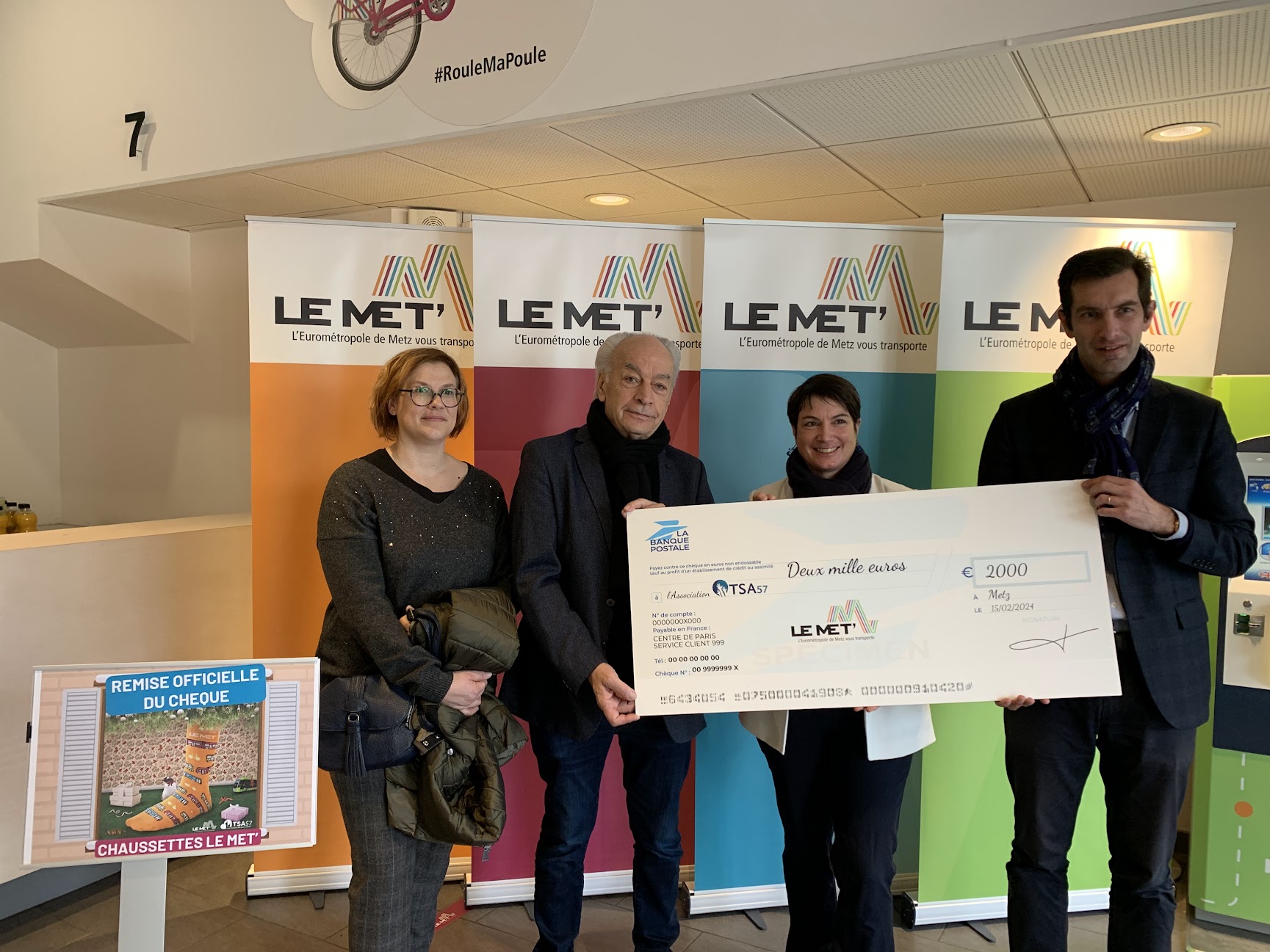 Le MET’ reverse 2 000 euros à une association grâce à la vente de chaussettes