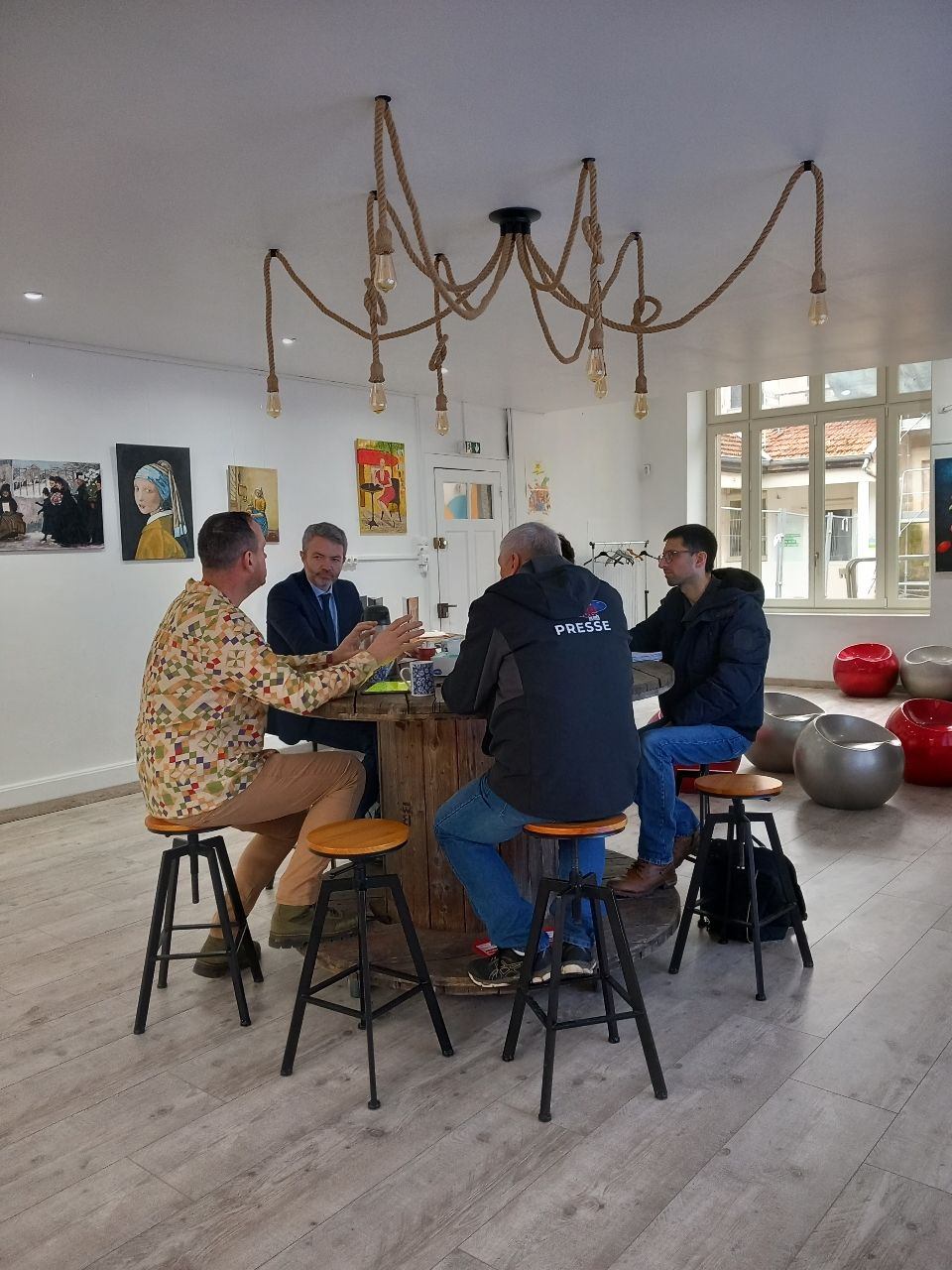 Pierre-Yves Argat visite l'association des Familles Rurales