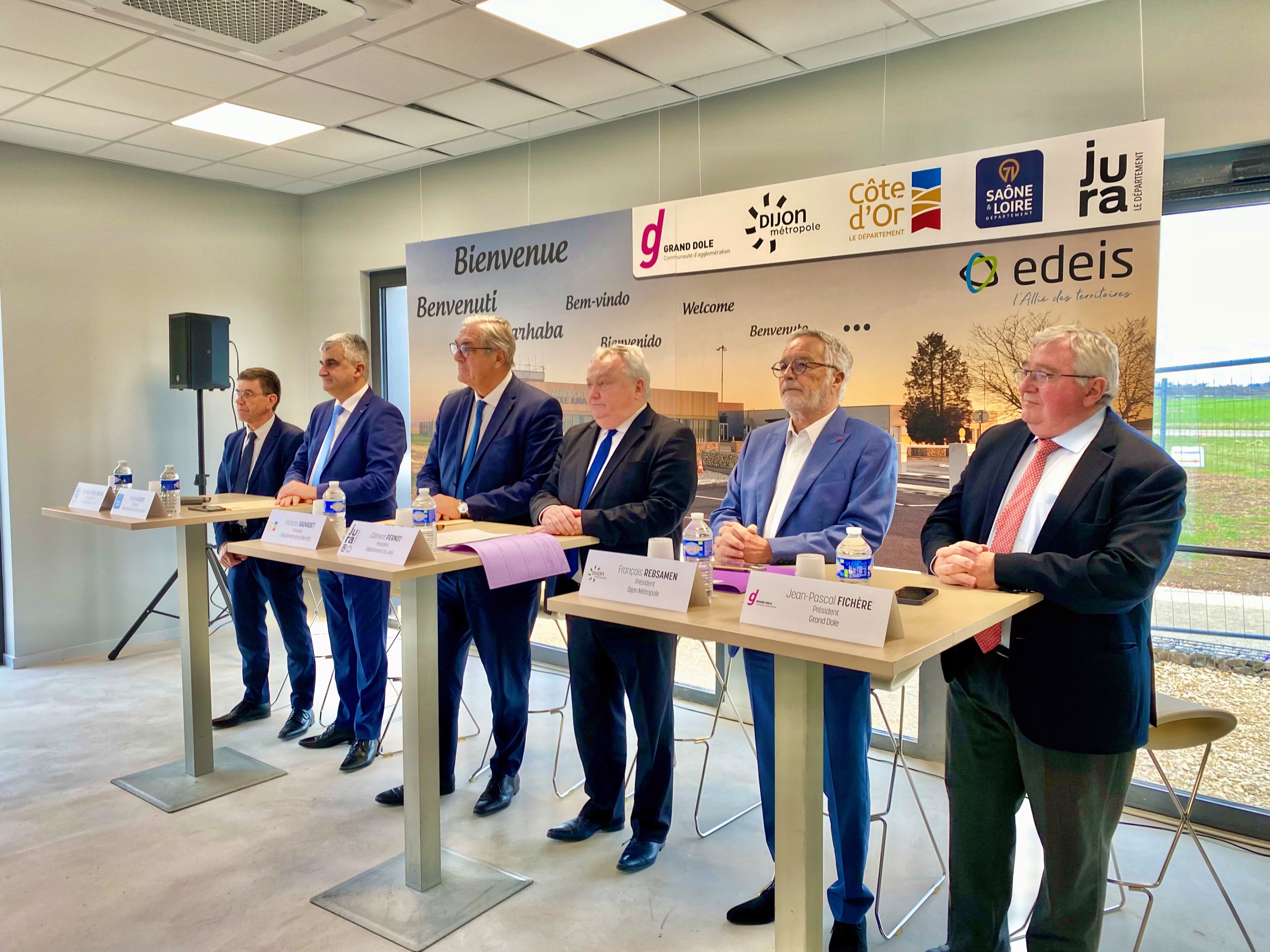 Un partenariat départemental et métropolitain pour soutenir l’aéroport Dole-Jura