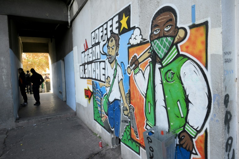 Narcotrafic: 13 membres présumés du gang marseillais 