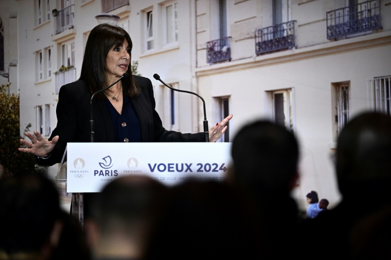 Dix ans d'Anne Hidalgo comme maire: Paris transformé, pas forcément apaisé