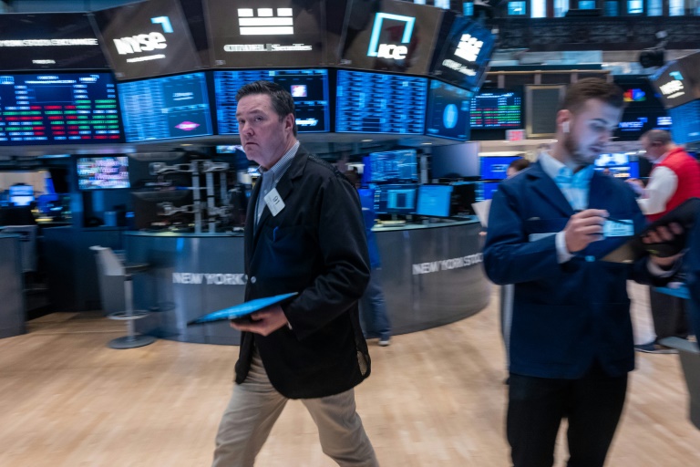 Wall Street ouvre en baisse, consolidation et mauvaises nouvelles pour la tech