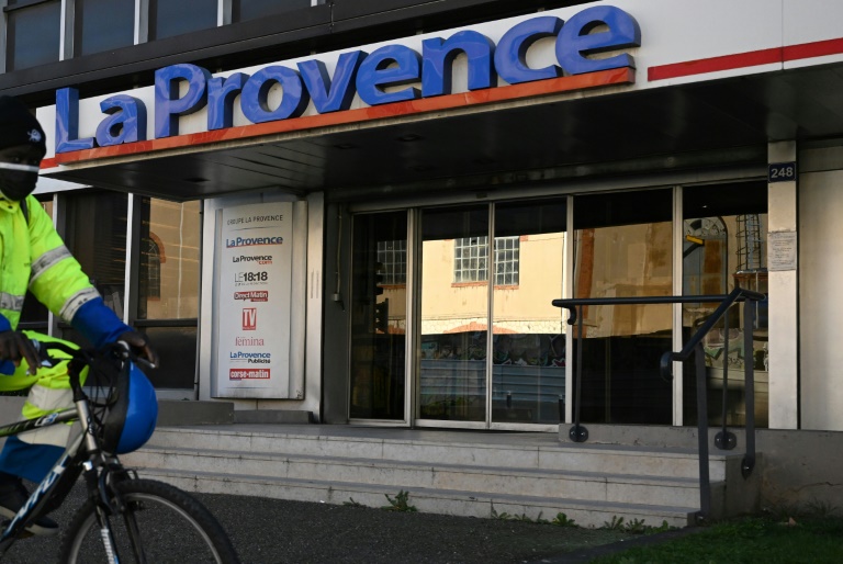 Le chef de la rédaction de La Provence réintégré mais les syndicats restent mobilisés