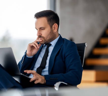 Accompagner l'entreprise dans le labyrinthe des textes législatifs  