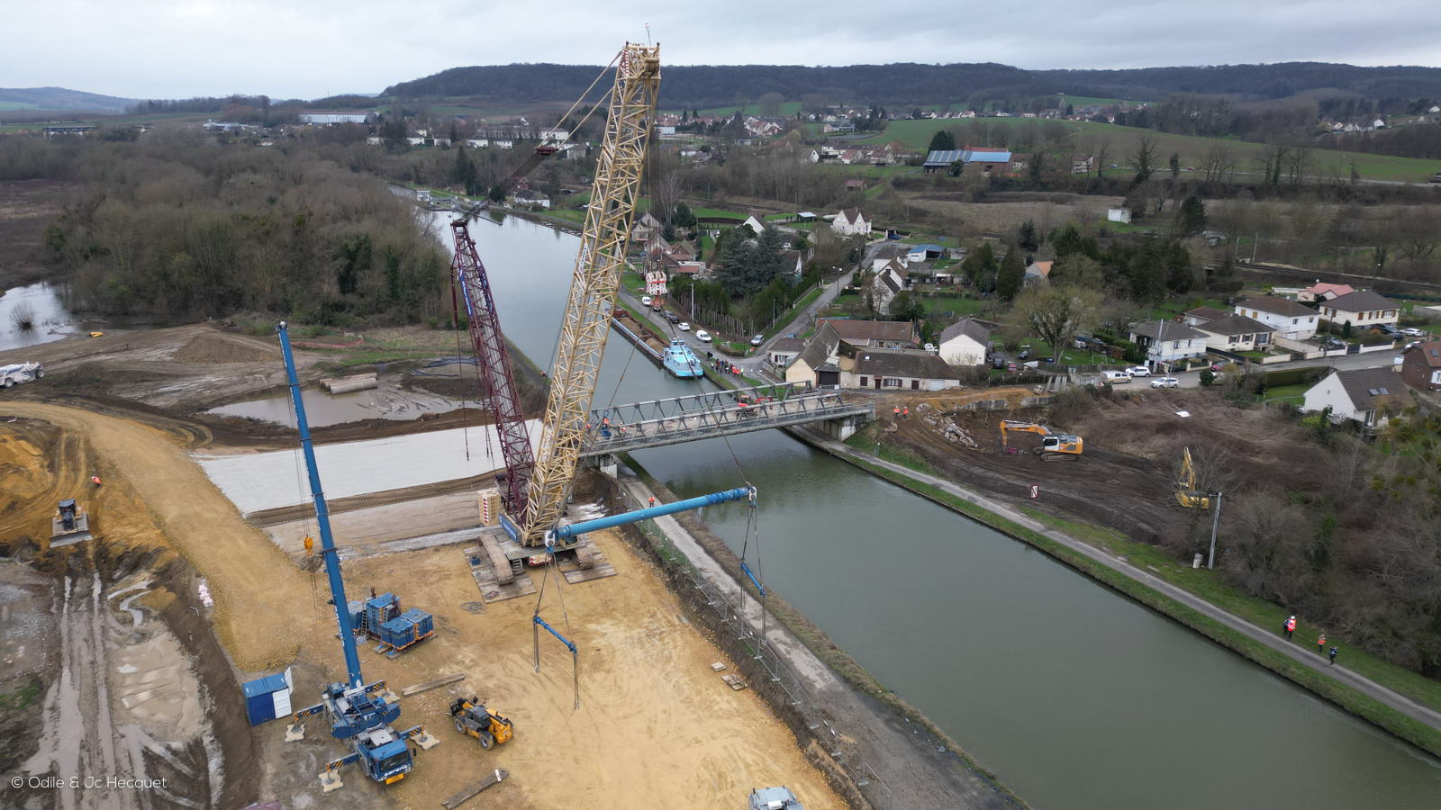 À Cambronne-lès-Ribécourt, le premier pont est déposé