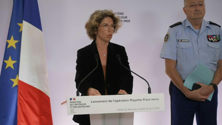 Lancement d'une nouvelle opération contre l'insécurité et l'immigration irrégulière à Mayotte