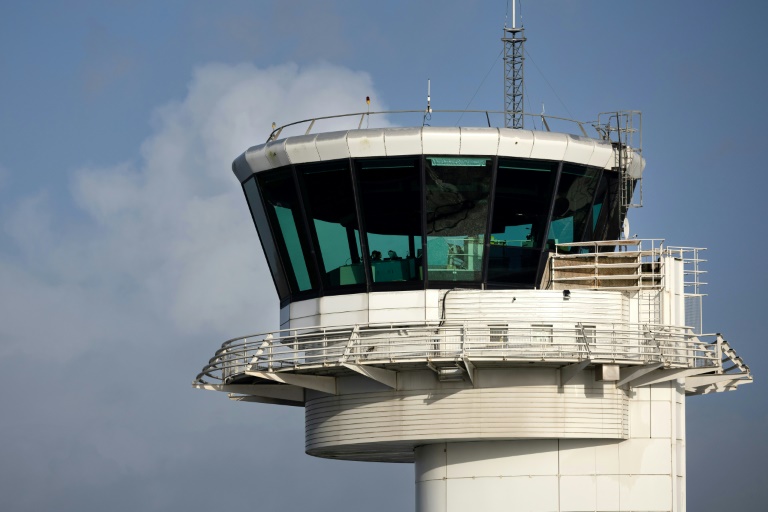 Contrôleurs aériens: échec des négociations, 