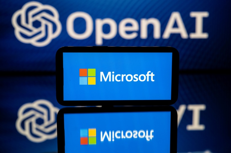 IA: des journaux américains poursuivent OpenAI et Microsoft en justice