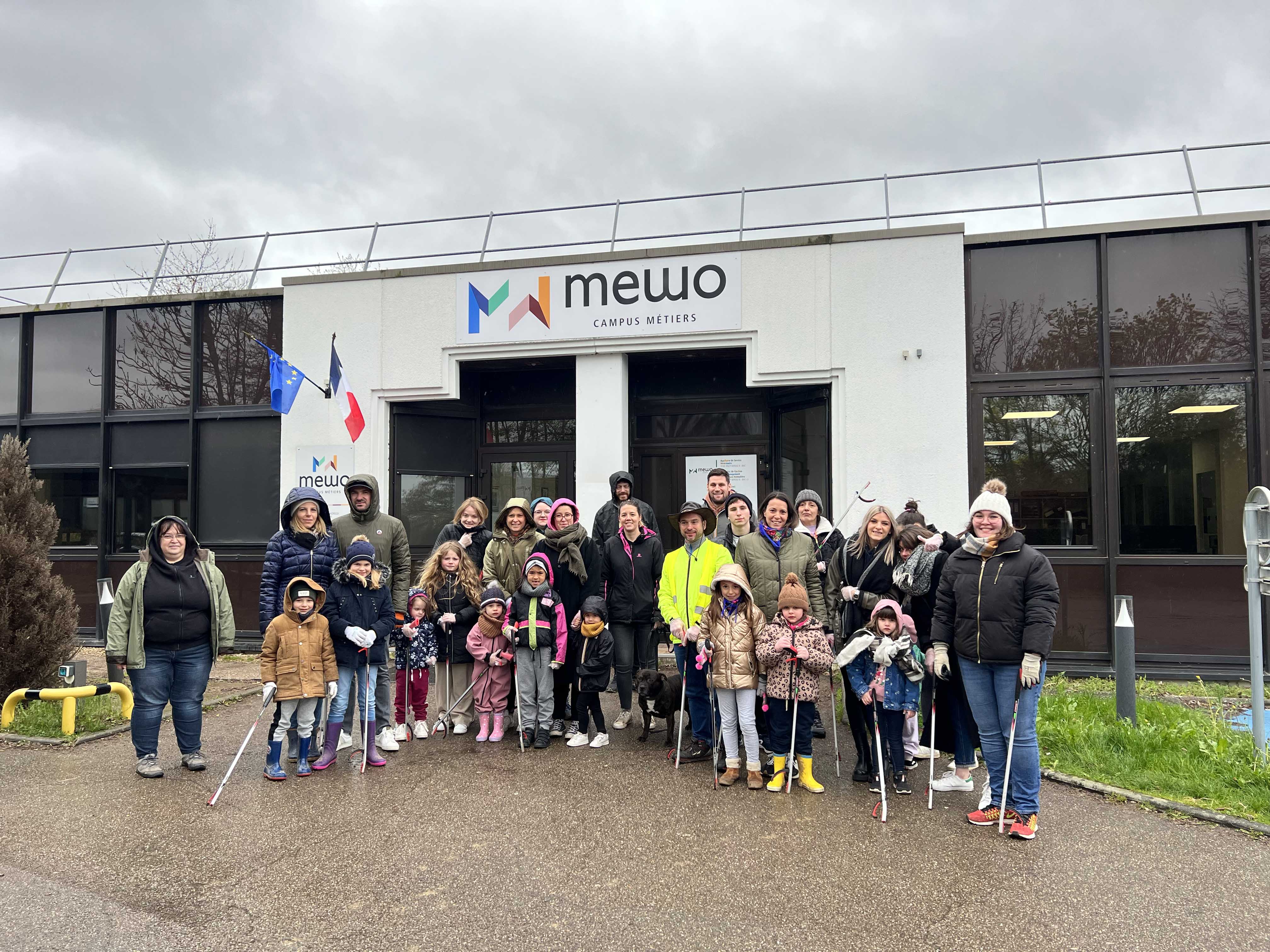 Succès de l’opération campus Mewo propre : 37 kg de déchets récoltés 