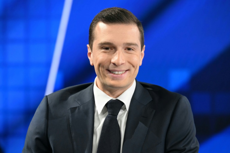 Le Rassemblement national, toujours plus lisse