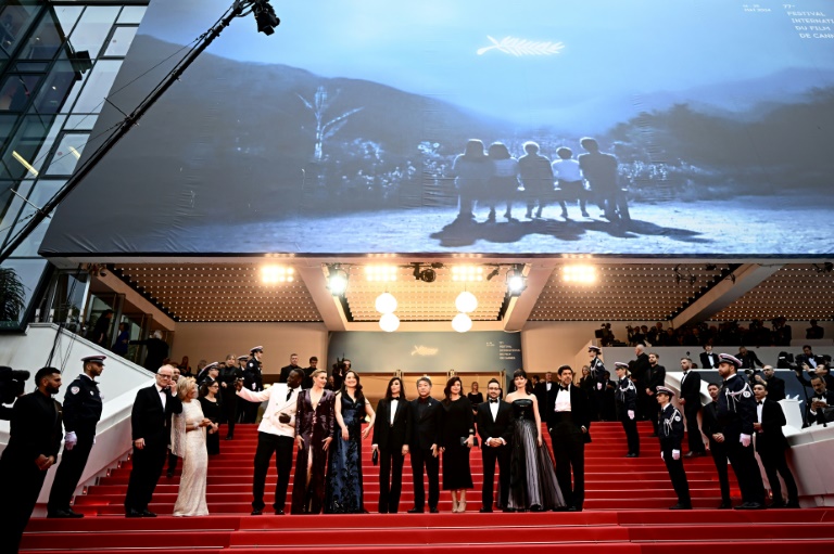 Coup d'envoi 100% féminin au 77e Festival de Cannes, en pleine vague #MeToo