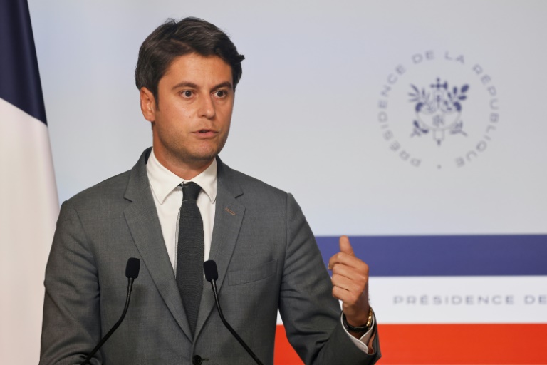 A Matignon, la marge réduite de Gabriel Attal