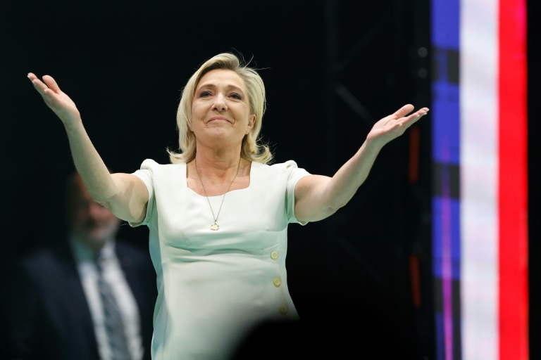 Européennes: Marine Le Pen souhaite 