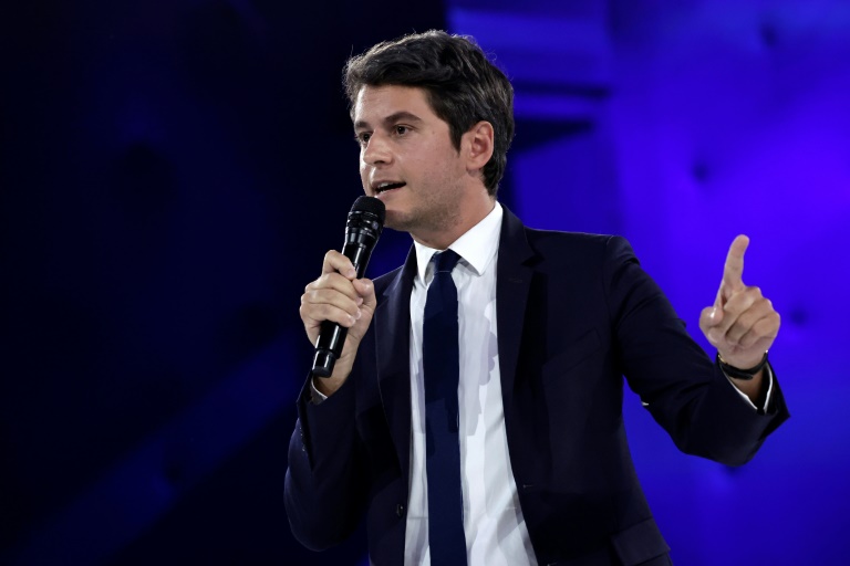 Européennes: Attal en 