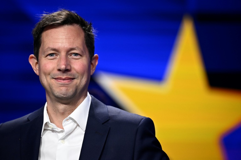 Européennes: le vote a commencé en Outre-mer, le RN en position de force